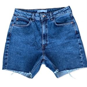 Zara High Waisted Medium Wash Cutoff Denim Shorts Size 6